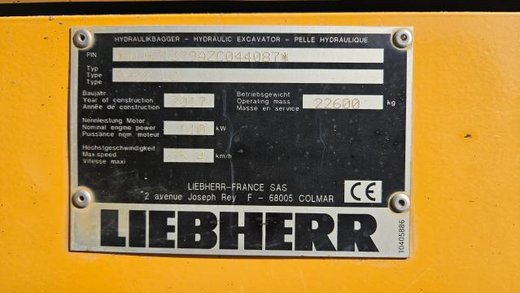 Liebherr R922LC