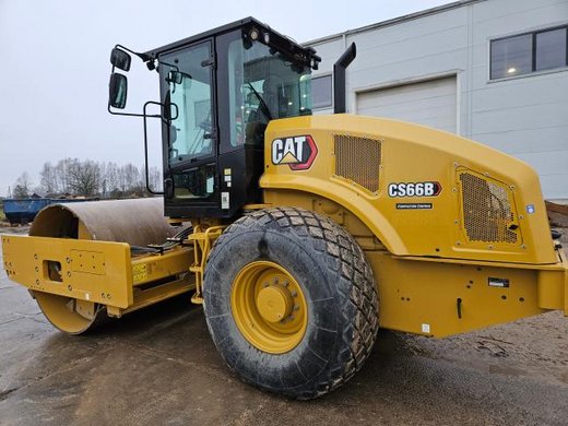 CATERPILLAR CS66B