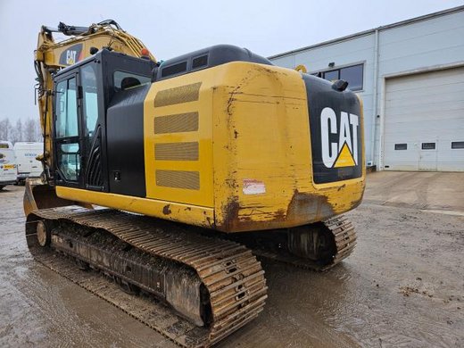 CATERPILLAR 323