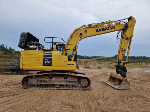 KOMATSU PC170LC