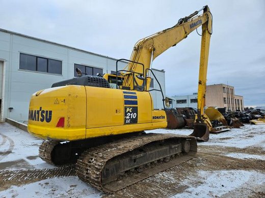 Komatsu PC210LC-10 Long Reach