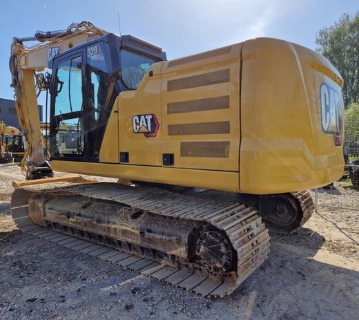 CATERPILLAR 320