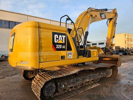 CATERPILLAR 320GC