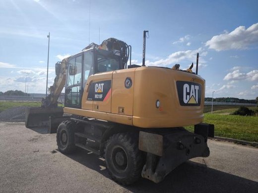 CATERPILLAR M318