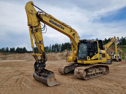 KOMATSU PC170LC