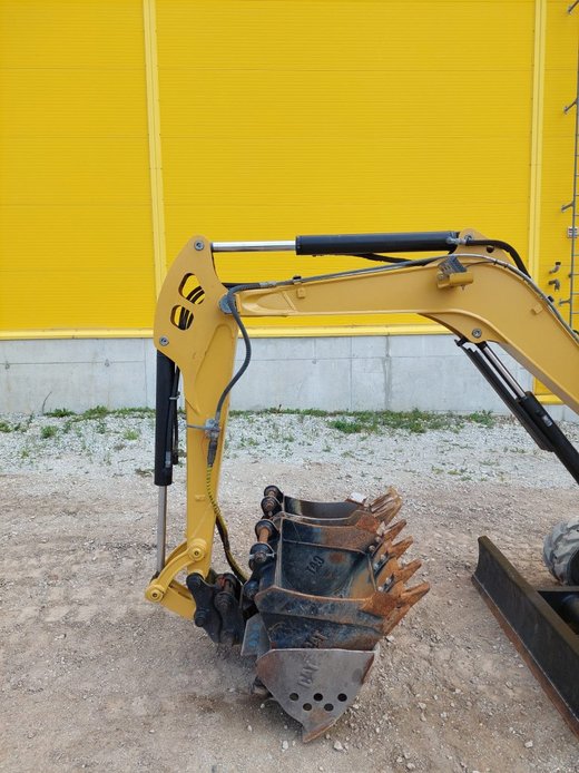 CATERPILLAR 302.7DCR