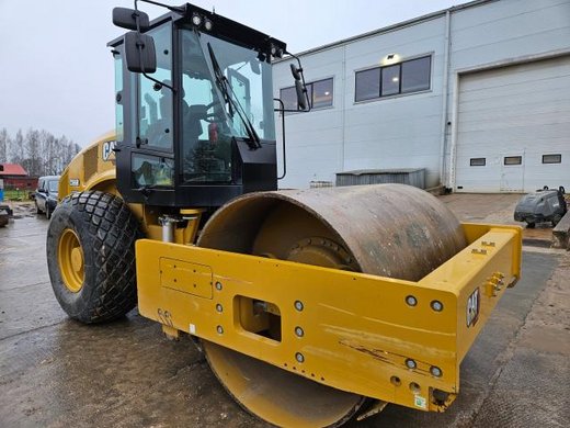 CATERPILLAR CS66B