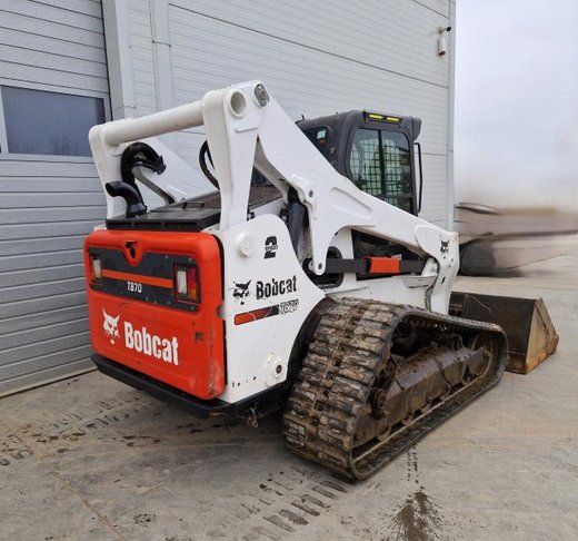 Bobcat T870