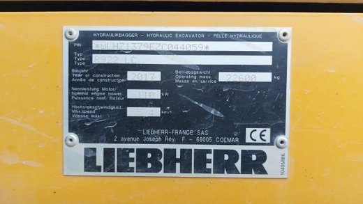 Liebherr R922LC