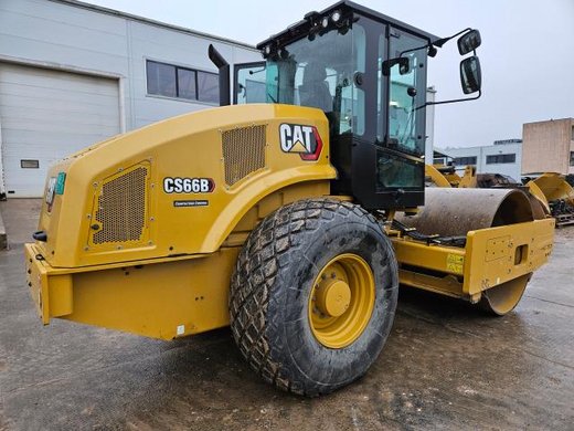 CATERPILLAR CS66B