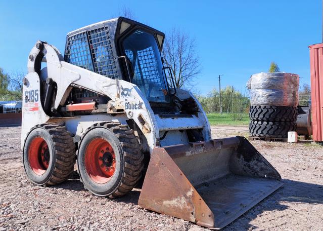 how much do bobcats machines weigh - Jess Whittaker